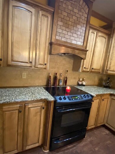 321 Memorial Dr unit Lane, Wake Village, TX 75501 - photo 7