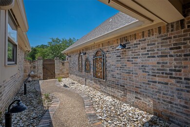 13021 Eagles Nest Dr, Whitney, TX 76692 - photo 5