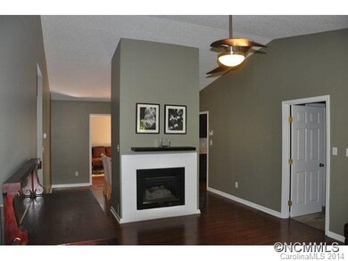 112 Meadow Lake Rd, Asheville, NC 28803 - photo 4