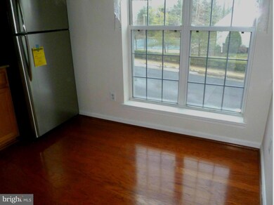 8207 Crossbrook Ct unit 202, Lorton, VA 22079 - photo 7