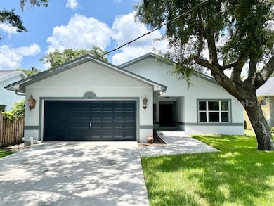 405 Arlington Ave E, Oldsmar, FL 34677 - photo 2