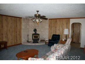 112 Wolf Rd, Copperas Cove, TX 76522 - photo 4