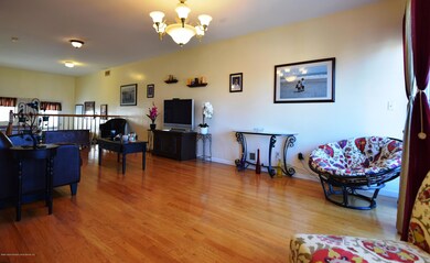 29 Peacock Loop, Staten Island, NY 10309 - photo 4