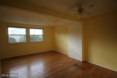 733 Brethour Ct, Sterling, VA 20164 - photo 2