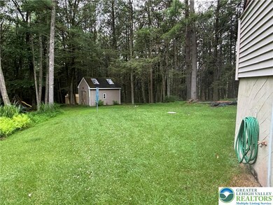 105 Aspen Way, Palmerton, PA 18071 - photo 4