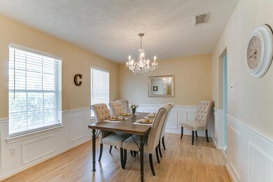 5101 Blanco Dr, Pearland, TX 77584 - photo 4