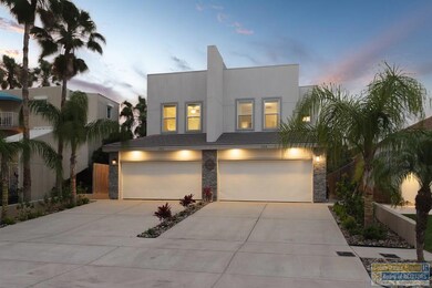 212 W Acapulco St unit A and B, South Padre Island, TX 78597 - photo 3