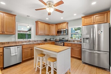 20 Planters St, Salem, MA 01970 - photo 6