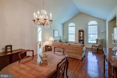 919 Daylily Dr unit V180, Langhorne, PA 19047 - photo 4