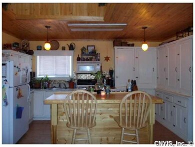 Kitchen. Gorgeous kitchen complete with island/bre