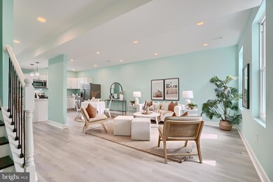 417 Mount Holly St, Baltimore, MD 21229 - photo 5