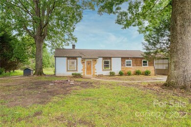 3611 32nd Ave NE, Hickory, NC 28601 - photo 2