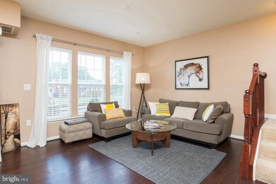 43439 Town Gate Square, Chantilly, VA 20152 - photo 3