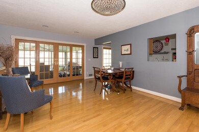 4428 Old Colony-04