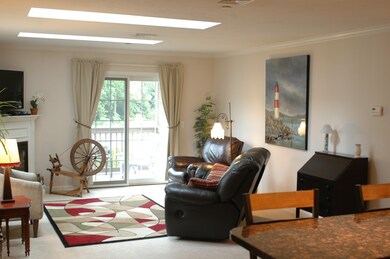 215 Longmeadow Rd unit 504, Taunton, MA 02780 - photo 4