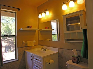 10414 N 10th St unit 3, Phoenix, AZ 85020 - photo 2