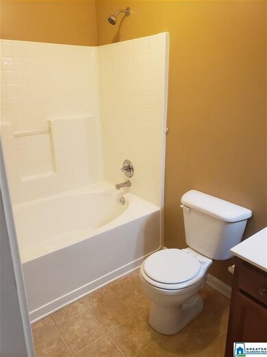 4213 Willow Brook Cir, Birmingham, AL 35215 - photo 2