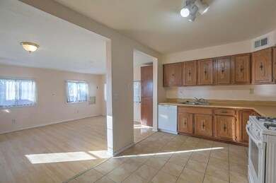 2805 Christine St NE, Albuquerque, NM 87112 - photo 6
