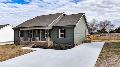 107 Demonbreum Cir, Shelbyville, TN 37160 - photo 2