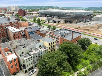 221 Kemp Aly, Cincinnati, OH 45202 - photo 2