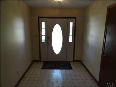 7412 Lillie Ln, Pensacola, FL 32526 - photo 2