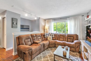 2722 Aurora Dr, Lansing, MI 48910 - photo 7