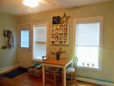 218 W Buckeye Ave, Ada, OH 45810 - photo 6