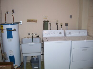 5843 E Colby Rd, Mesa, AZ 85205 - photo 6