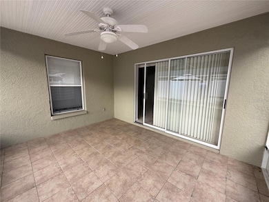 2527 Wrencrest Cir, Valrico, FL 33596 - photo 2