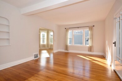 250 E 3rd St, Elmhurst, IL 60126 - photo 5