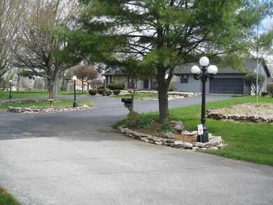 914 S Fairway Dr, Greensburg, IN 47240 - photo 3