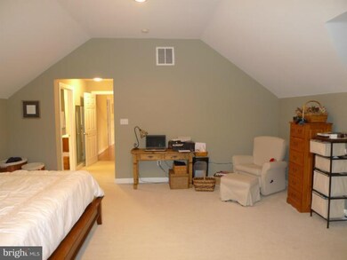 11037 Sani Ln, Hagerstown, MD 21742 - photo 4