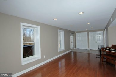 20461 Norman Place, Leesburg, VA 20175 - photo 4