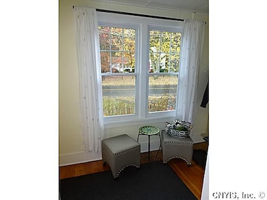 Exterior Front Large windows in the spacious mudro