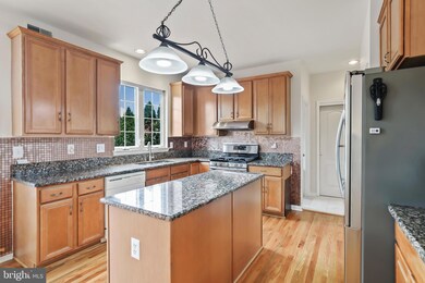 39 Rembrandt Way, East Windsor, NJ 08520 - photo 4