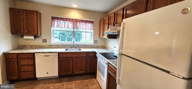 1324 Cambridge Ct, Palmyra, PA 17078 - photo 5