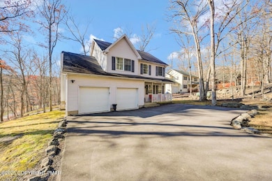 205 Regent St, Bushkill, PA 18324 - photo 2