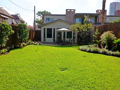 1504 Nantucket Dr unit B, Houston, TX 77057 - photo 3