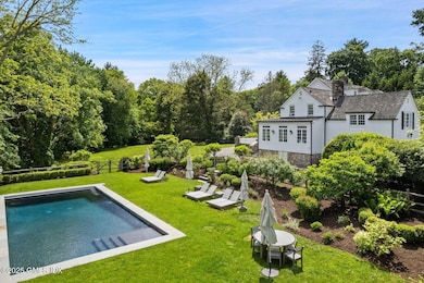 331 Round Hill Rd, Greenwich, CT 06831 - photo 3