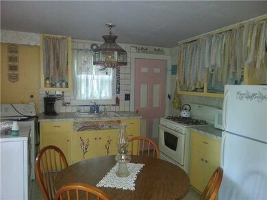 208 Elm St, Prairie Grove, AR 72753 - photo 3