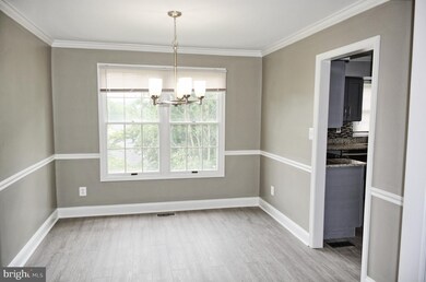 9523 Hallhurst Rd, Nottingham, MD 21236 - photo 4