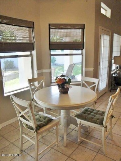 VIEW OF BAY WINDOW IN KITCHEN DINING