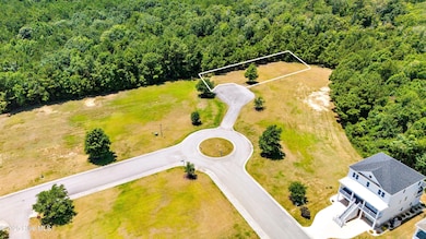 230 Colleton Square, Newport, NC 28570 - photo 2