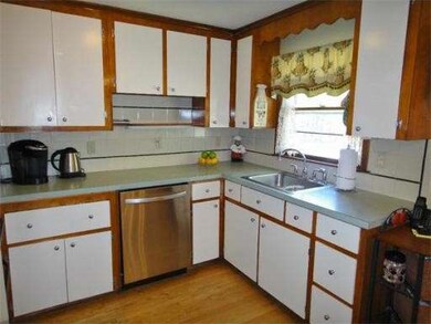 405 Elm St, Framingham, MA 01701 - photo 5