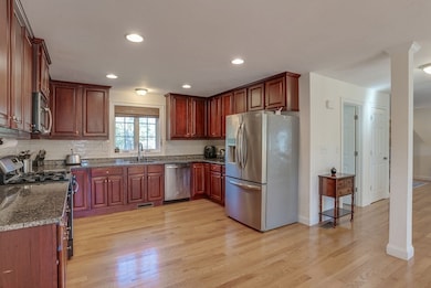 11 Newbury St unit 9, Billerica, MA 01821 - photo 4