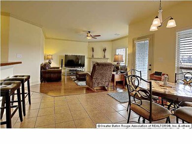Open floor plan is great for entertaining!