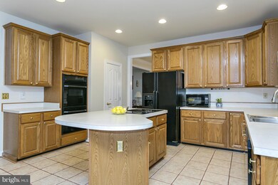 7416 Bucks Haven Ln, Highland, MD 20777 - photo 6