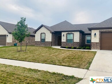 406 Magnolia Dr, Troy, TX 76579 - photo 2