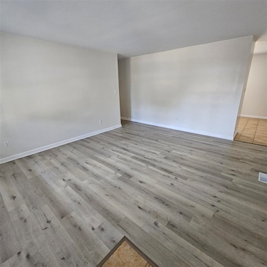 3960 Highland Dr, Richmond, IN 47374 - photo 2