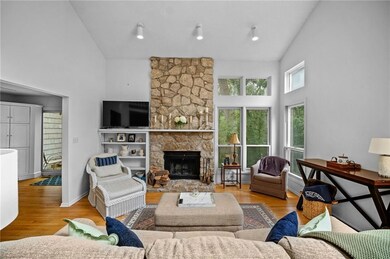 8065 Cobblestone Rd, Urbandale, IA 50322 - photo 6